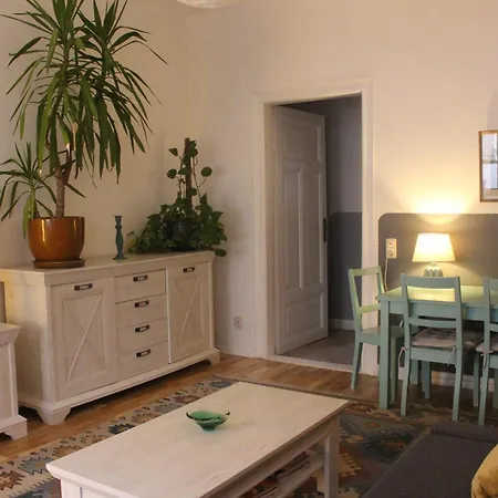 Gemuetliche In Lejlighed